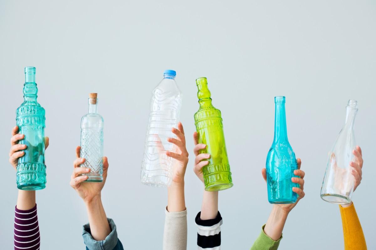 How To Tell The Age Of A Glass Bottle (Identify Old Bottles)