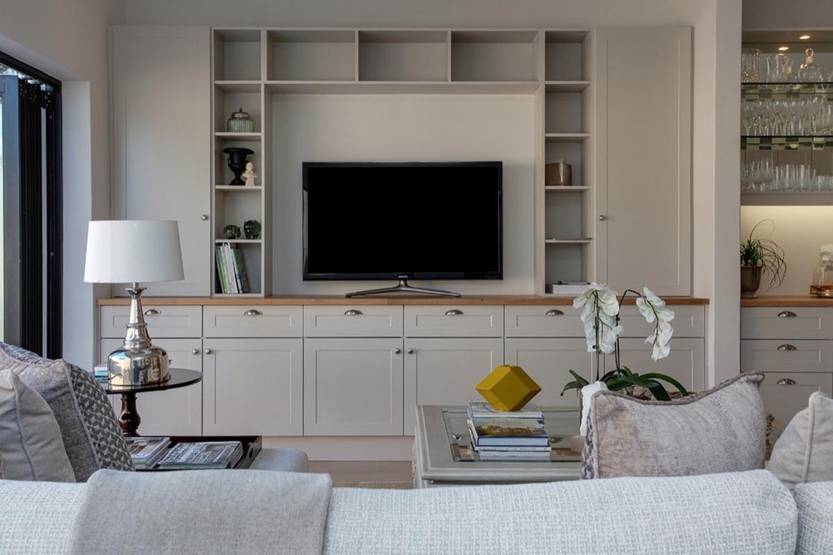 How to Find Estate Sales in San Diego (In 7 Easy Steps)