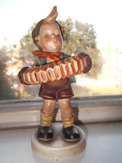 Hummel figurine 1